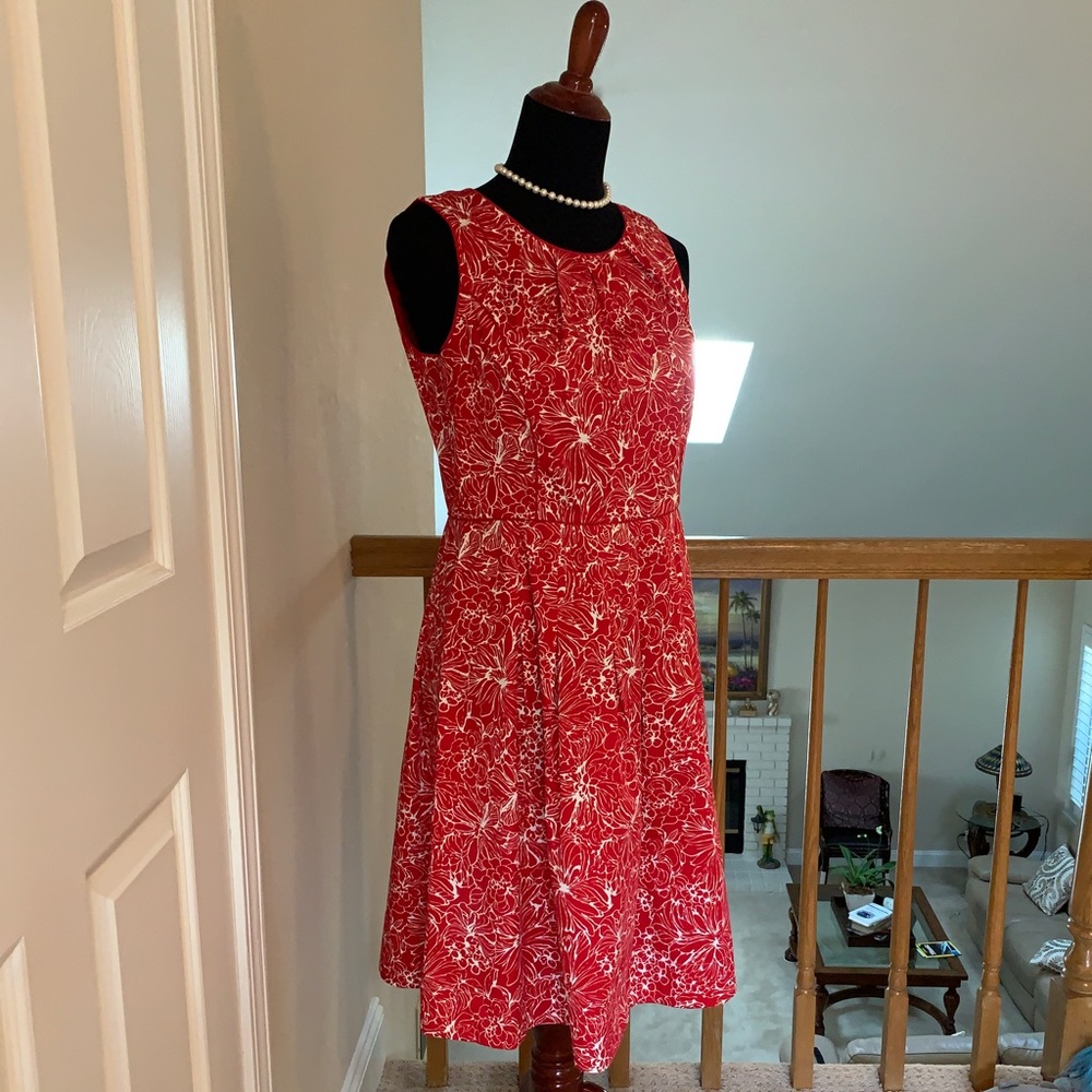 Talbot Dress - Red Flower Pattern - Picture 2 of 4